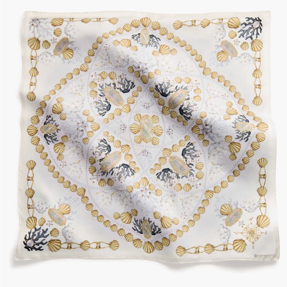 Kendra Scott Shea Silk Square Light Gray